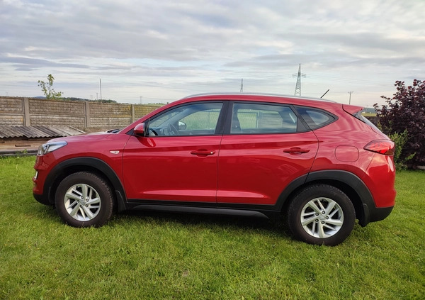 Hyundai Tucson cena 78700 przebieg: 99200, rok produkcji 2019 z Kielce małe 326